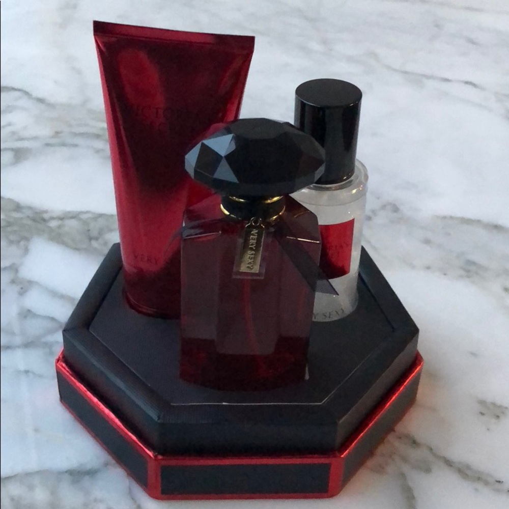 Unused Victoria’s Secret Very Sexy Box Set